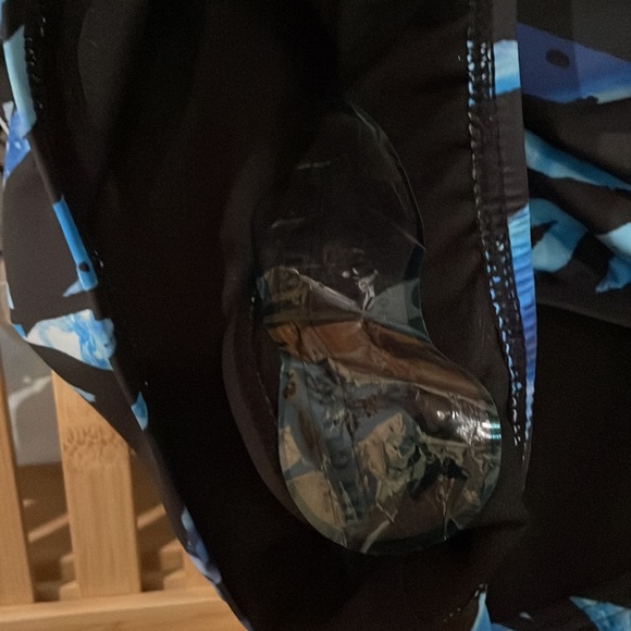 Swimsuit- new, one piece, flattering design, adjustable strap, tummy control - Picture 4 of 8